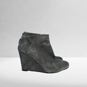 Stuart Weitzman Gray Suede Ankle Wedge Booties Size 9